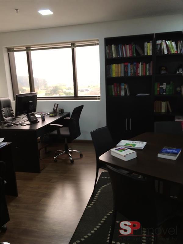 Sala Comercial para Aluguel por R$2.200,00/Mês - Centro, Arujá / SP