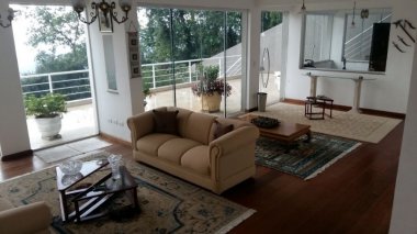 Casa em condomínio para Venda por R$3.600.000,00 com 650m², 4 salas, 5 banheiros e 4 vagas - Serra da cantareira, Mairiporã / SP