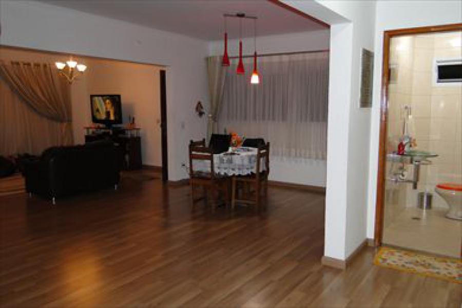 Casa para Venda por R$650.000,00 e Aluguel á R$5.000,00/Mês - Curuça velha, São paulo / SP