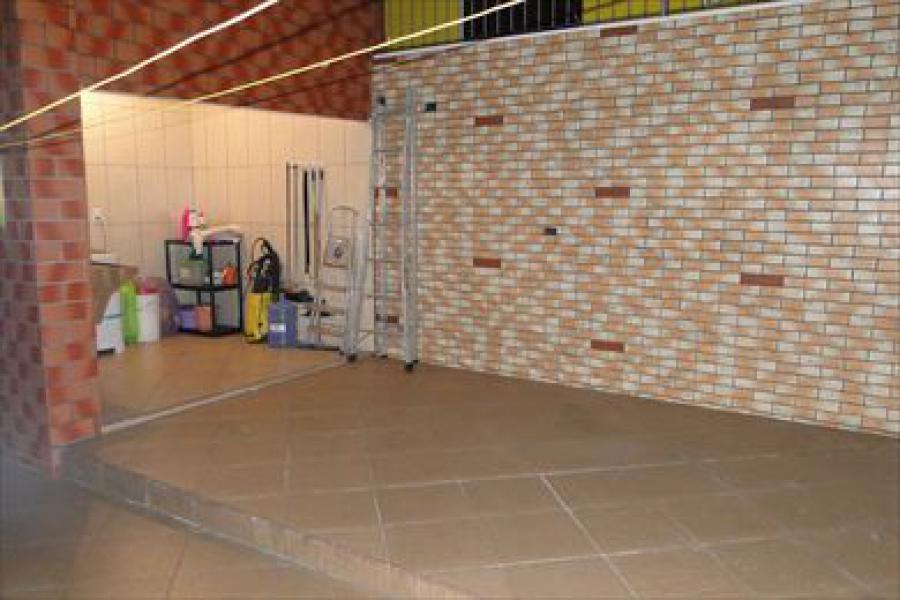 Casa para Venda por R$650.000,00 e Aluguel á R$5.000,00/Mês - Curuça velha, São paulo / SP