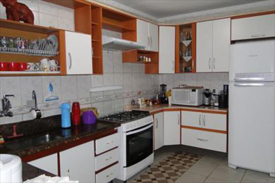 Casa para Venda por R$650.000,00 - Jardim helena , São paulo / SP
