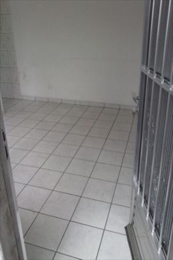 Casa para Venda por R$330.000,00 - Jardim helena , São paulo / SP