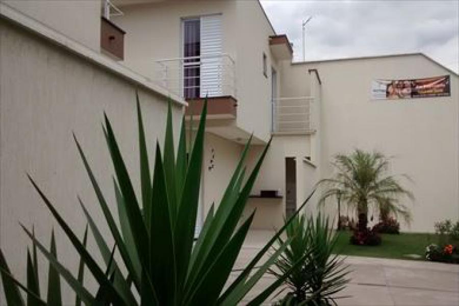 Casa para Venda por R$250.000,00 - Jardim helena , São paulo / SP