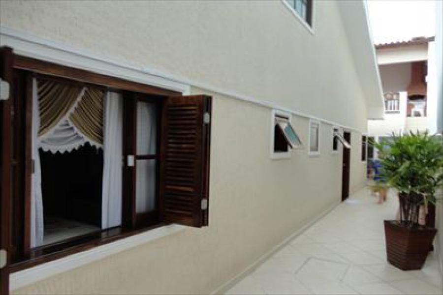 Casa para Venda por R$910.000,00 - Jardim helena , São paulo / SP