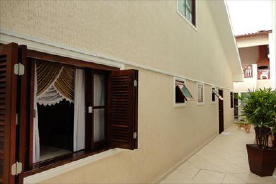 Casa para Venda por R$910.000,00 - Jardim helena , São paulo / SP