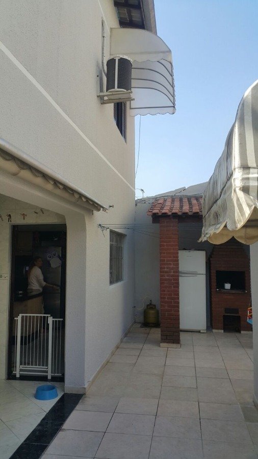 Sobrado para Venda por R$800.000,00 e Aluguel á R$8.500,00/Mês - Jardim helena , São paulo / SP