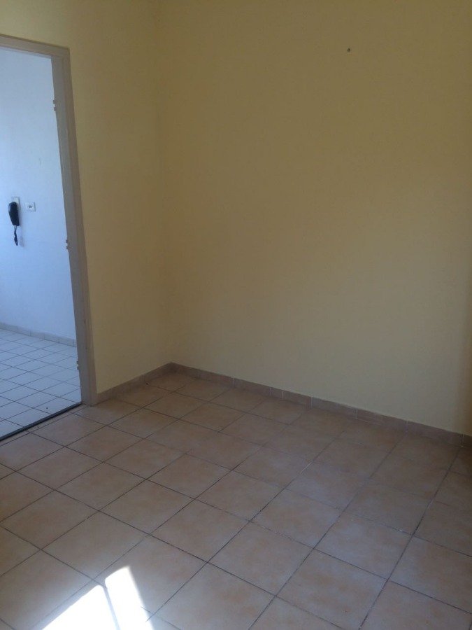 Apartamento para Venda por R$150.000,00 - Itaim paulista, São paulo / SP