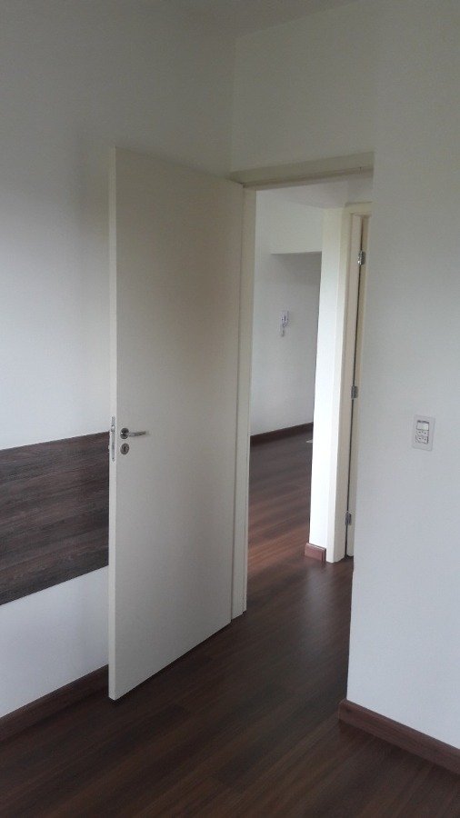 Apartamento para Venda por R$150.000,00 - Jardim do algarve, Itaquaquecetuba / SP