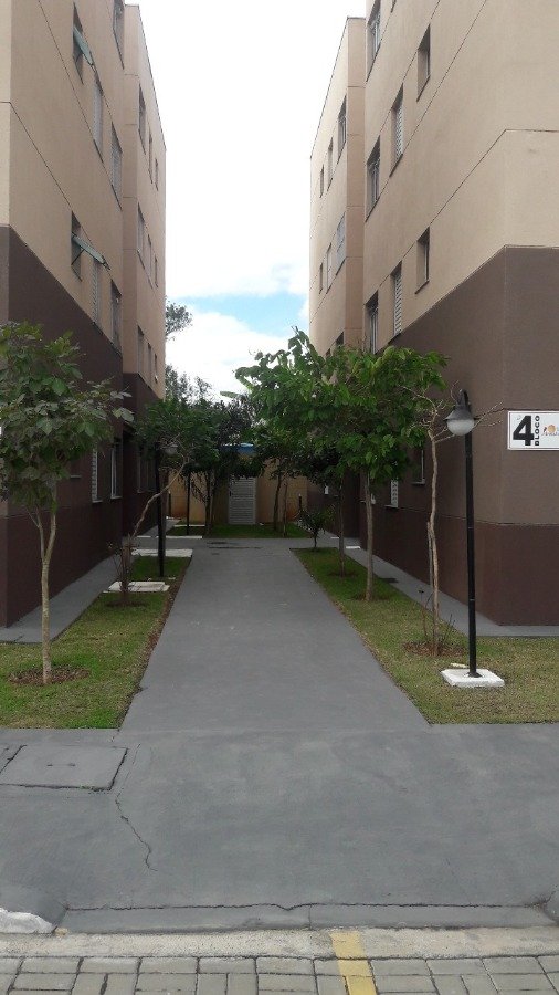 Apartamento para Venda por R$150.000,00 - Jardim do algarve, Itaquaquecetuba / SP