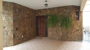 Sobrado para Venda por R$850.000,00 com 450m², 3 dormitórios, 1 suite e 1 vaga - Vila carolina, São paulo / SP