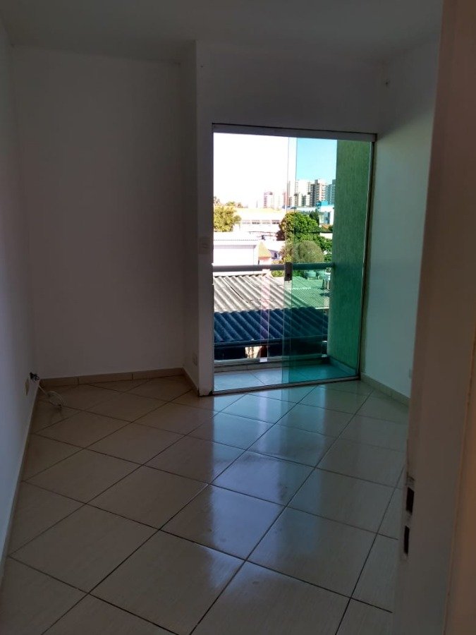 Sobrado para Venda por R$280.000,00 e Aluguel á R$1.200,00/Mês - Itaquera, São paulo / SP