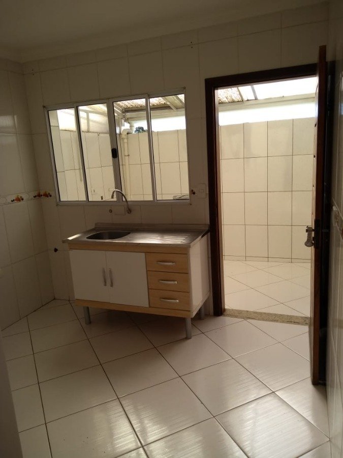 Sobrado para Venda por R$280.000,00 e Aluguel á R$1.200,00/Mês - Itaquera, São paulo / SP