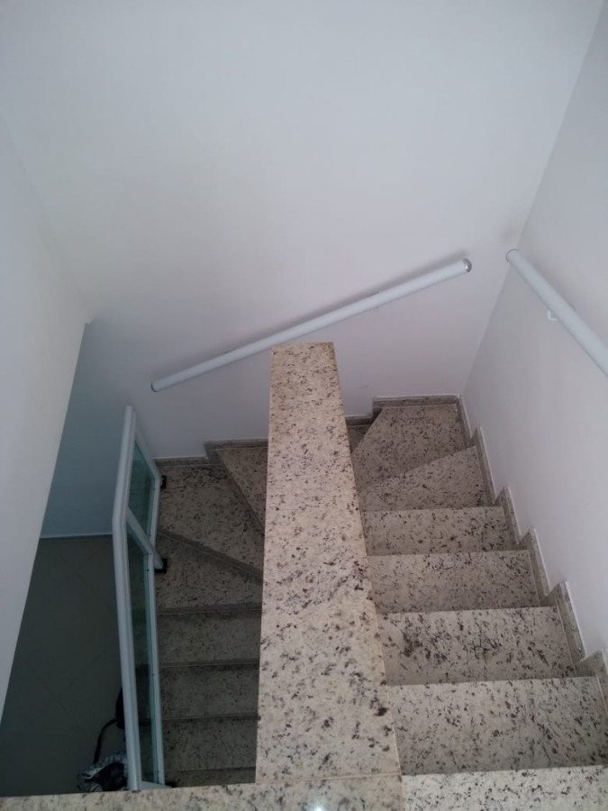 Sobrado para Venda por R$280.000,00 e Aluguel á R$1.200,00/Mês - Itaquera, São paulo / SP