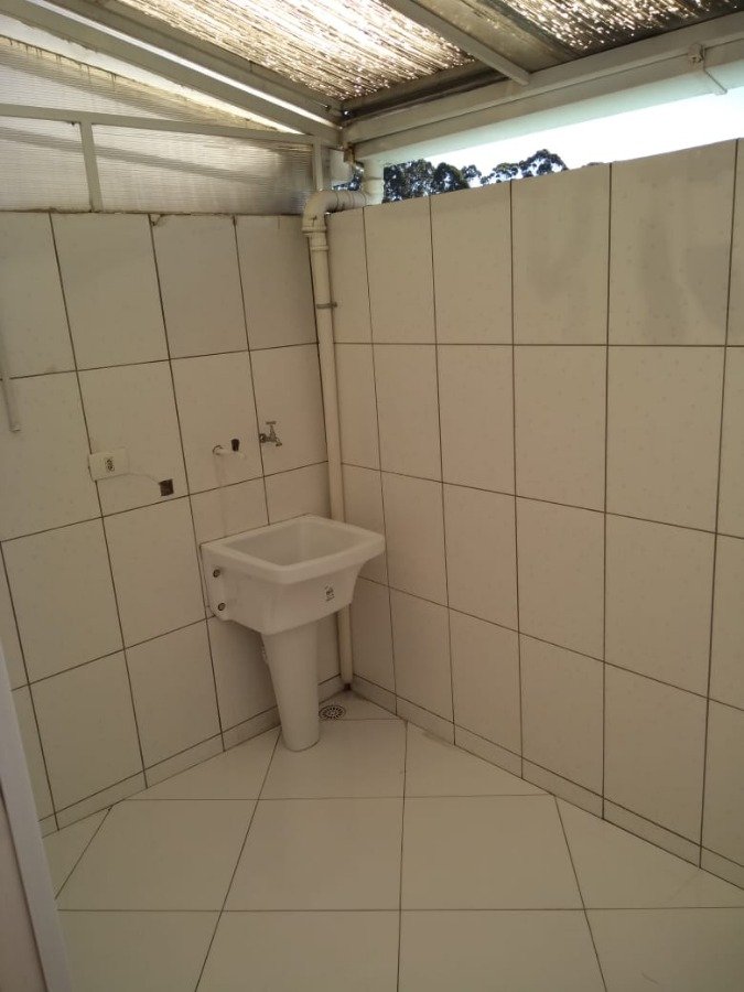 Sobrado para Venda por R$280.000,00 e Aluguel á R$1.200,00/Mês - Itaquera, São paulo / SP