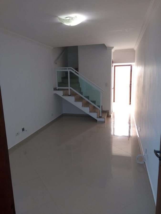Sobrado para Venda por R$280.000,00 e Aluguel á R$1.200,00/Mês - Itaquera, São paulo / SP