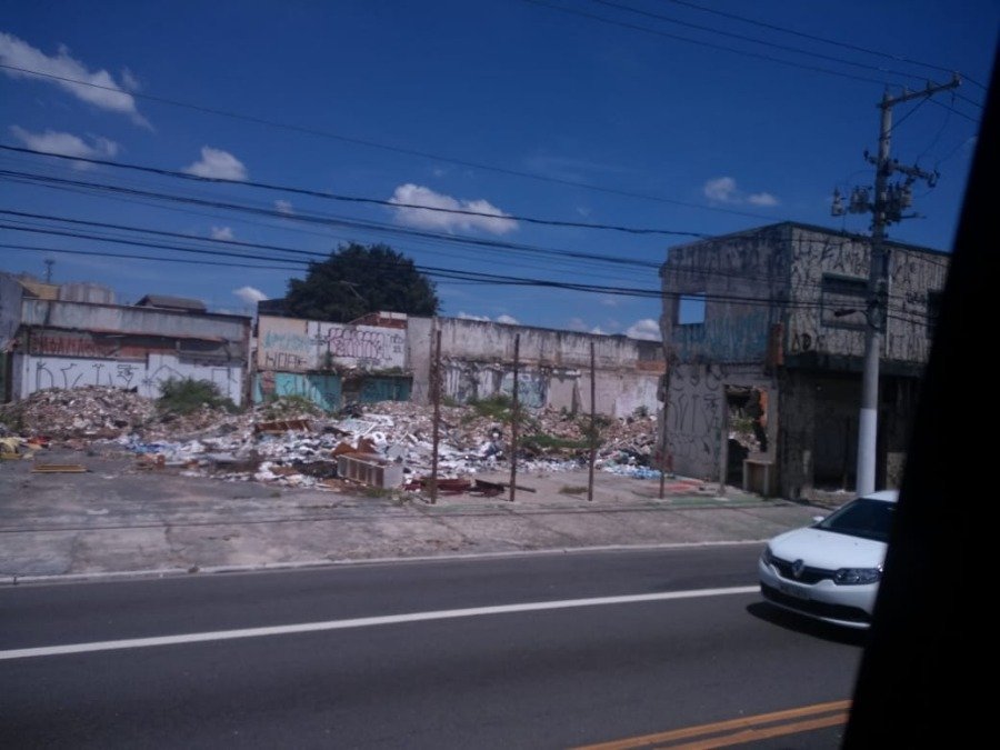 Loteamento e Condomínio à venda com 1 quarto, 1500m² - Foto 1