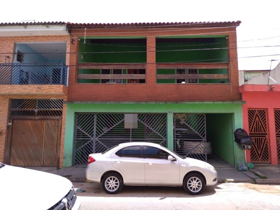 Sobrado à venda com 4 quartos, 291m² - Foto 1