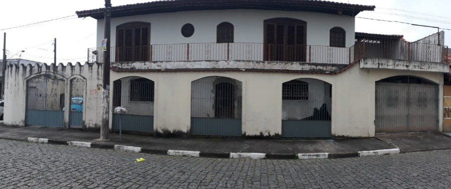 Sobrado à venda com 3 quartos, 150m² - Foto 1