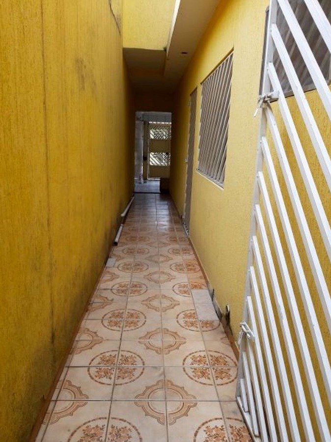 Sobrado à venda com 4 quartos, 120m² - Foto 4