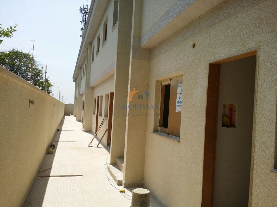 Sobrado para Venda por R$199.000,00 - Itaquera, São paulo / SP