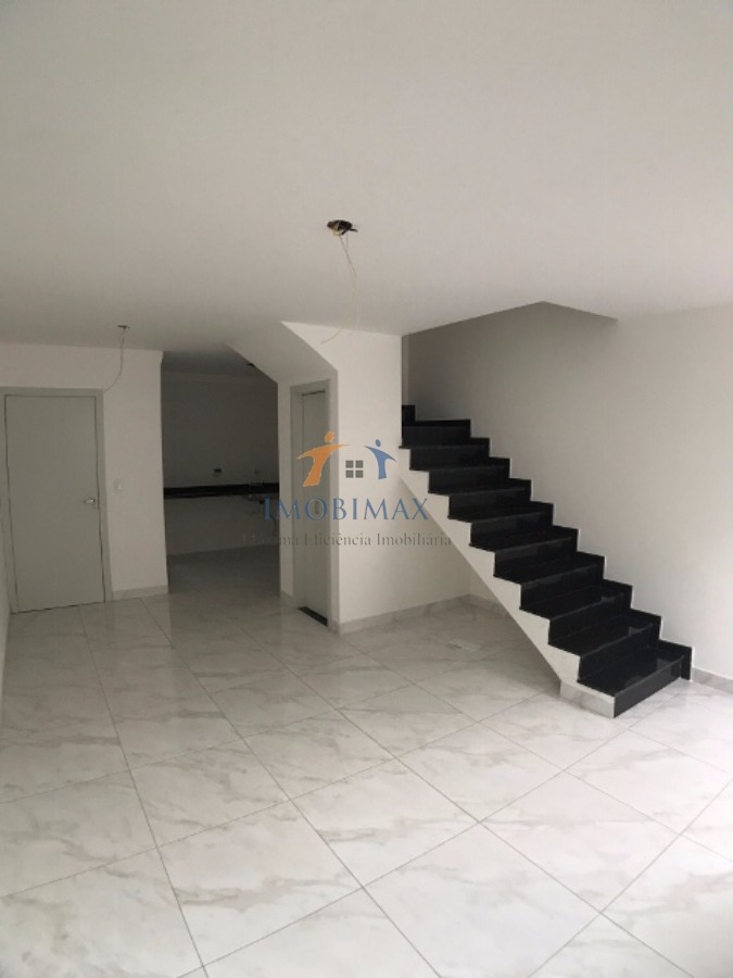 Sobrado para Venda por R$285.000,00 - Parada xv de novembro, São paulo / SP
