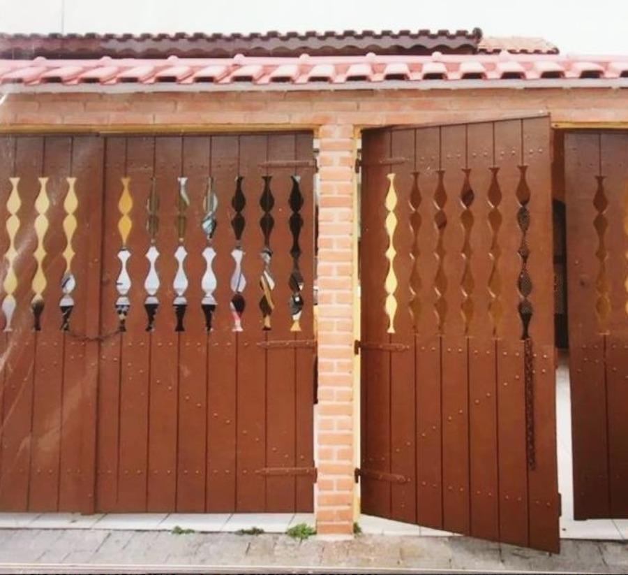 Casa à venda com 2 quartos, 60m² - Foto 1