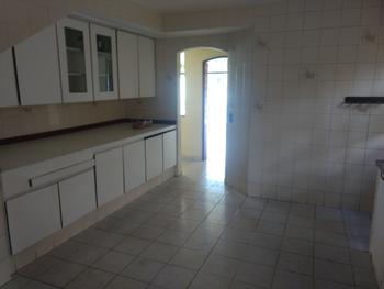 Sobrado para Venda por R$1.000.000,00 com 350m², 3 dormitórios e 1 suite - Centro, Cotia / SP - Foto 2