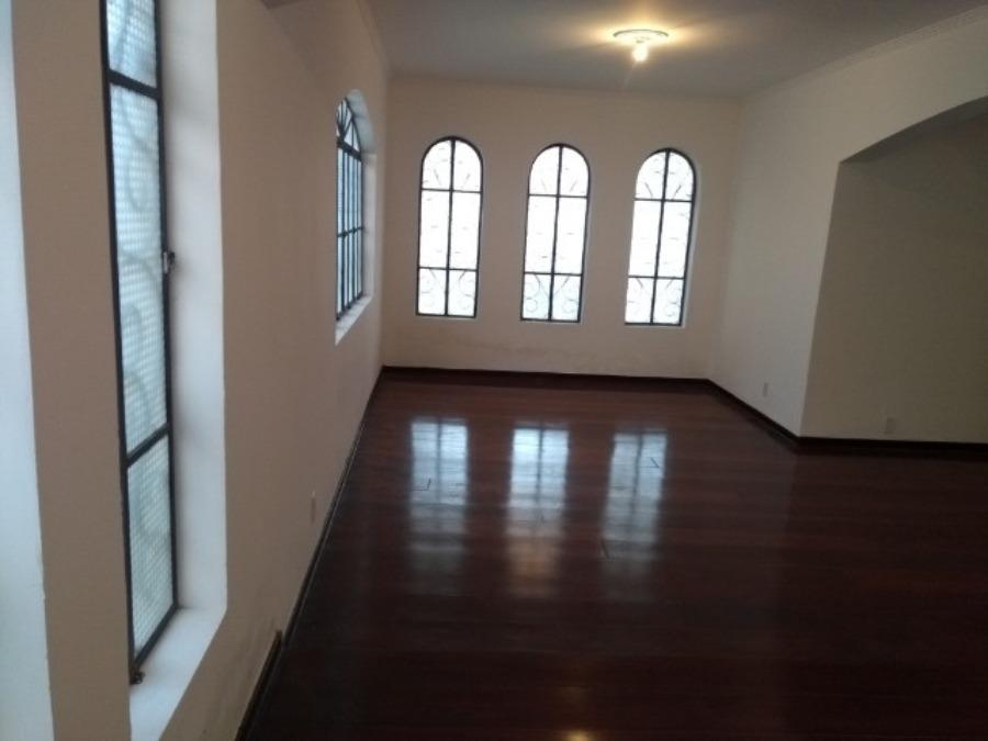 Casa à venda com 5 quartos, 120m² - Foto 17