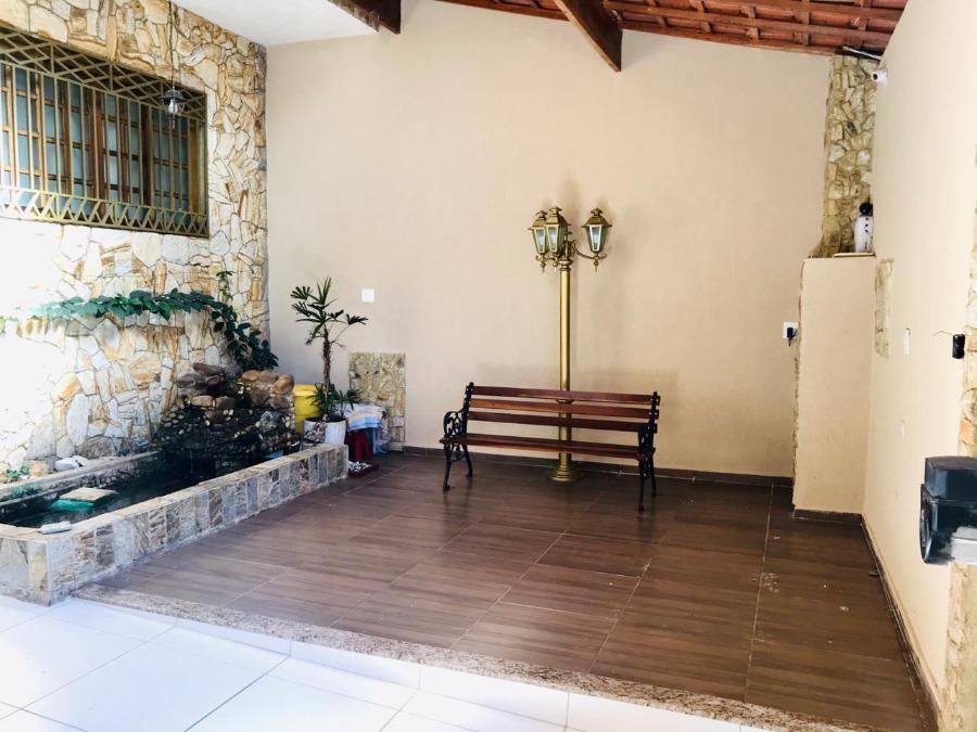 Sobrado à venda com 4 quartos, 200m² - Foto 4