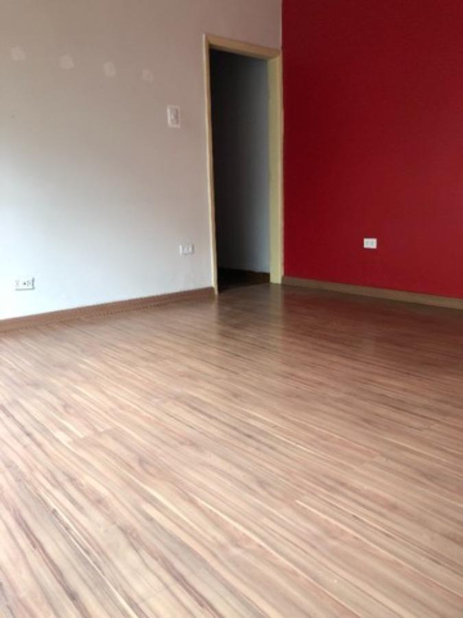 Casa à venda com 2 quartos, 195m² - Foto 3