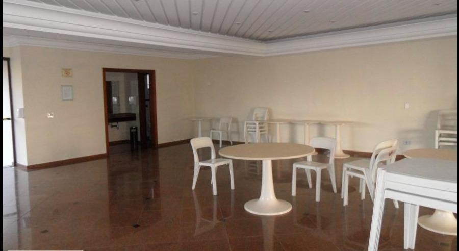 Apartamento à venda com 3 quartos, 137m² - Foto 19