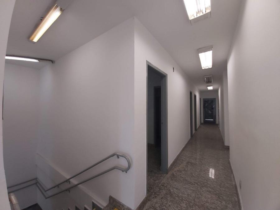 Prédio Inteiro para alugar com 1 quarto, 550m² - Foto 8