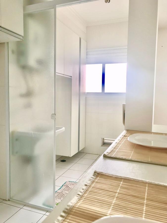 Apartamento à venda com 2 quartos, 65m² - Foto 6