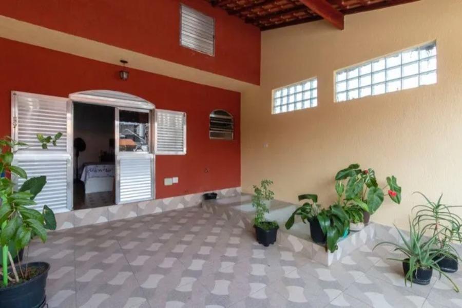 Sobrado à venda com 4 quartos, 120m² - Foto 2