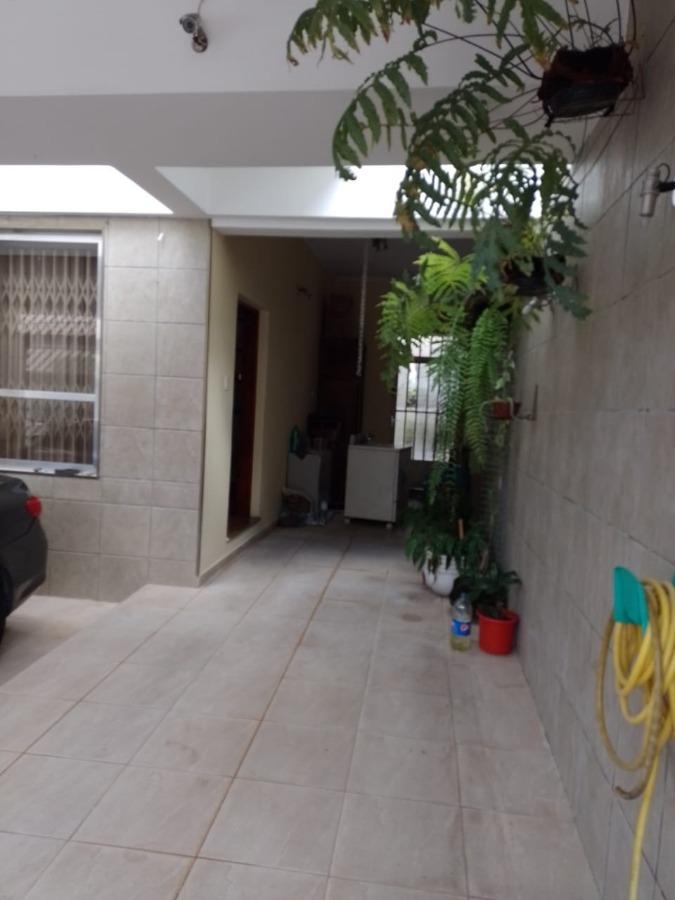 Sobrado, 3 quartos, 240 m² - Foto 2