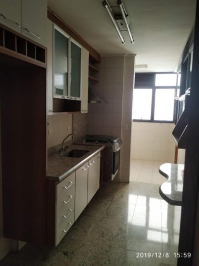 Apartamento à venda com 3 quartos, 86m² - Foto 9