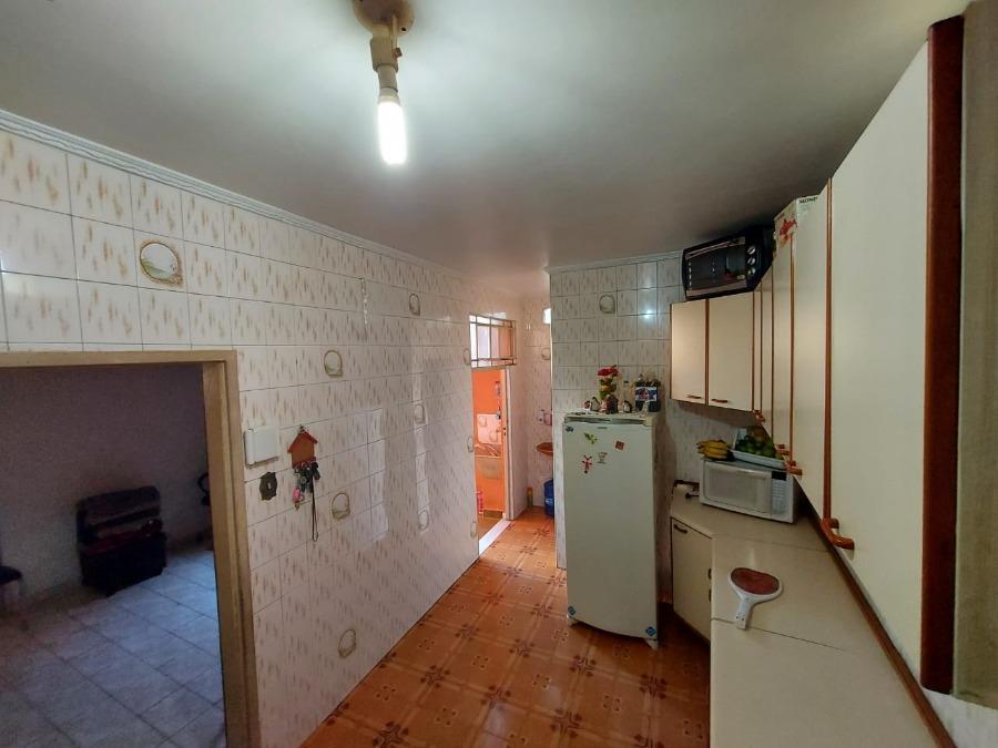 Casa à venda com 2 quartos, 108m² - Foto 12