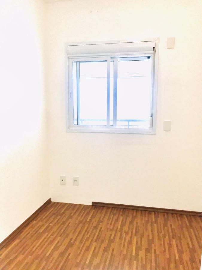 Apartamento à venda com 2 quartos, 65m² - Foto 17