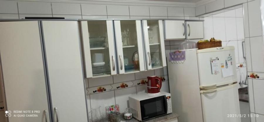 Casa à venda com 2 quartos, 120m² - Foto 11