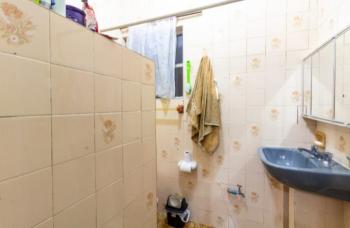 Casa para Venda por R$170.000,00 com 1 dormitório, 1 vaga e 1 banheiro - Cidade ocian, Praia grande / SP - Foto 2