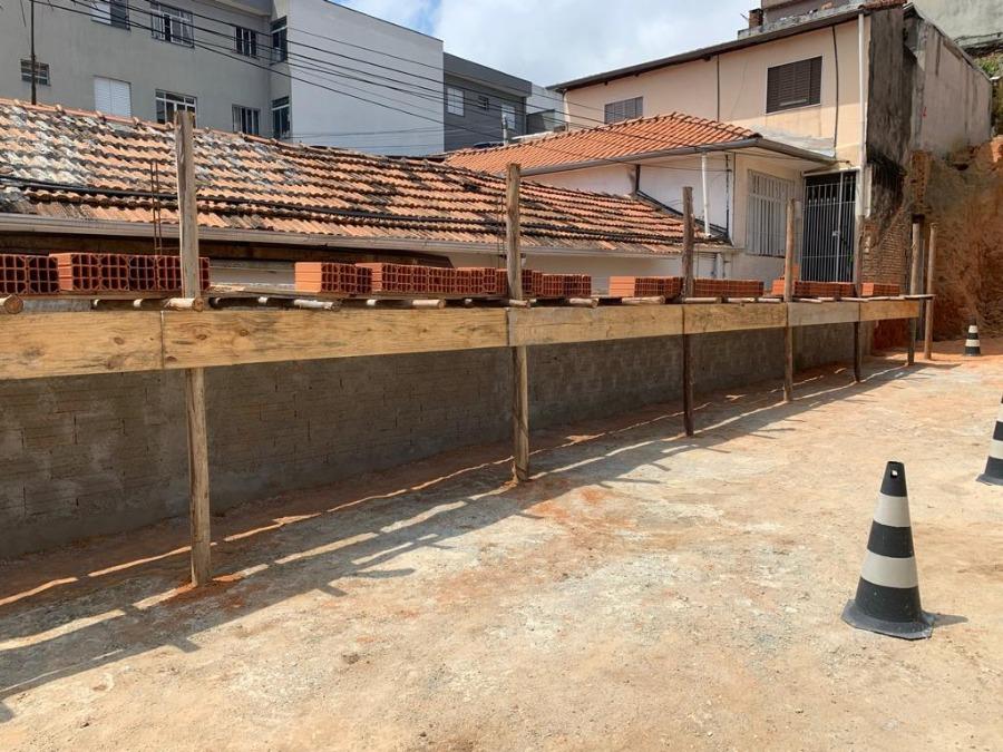 Terreno à venda com 1 quarto, 120m² - Foto 6