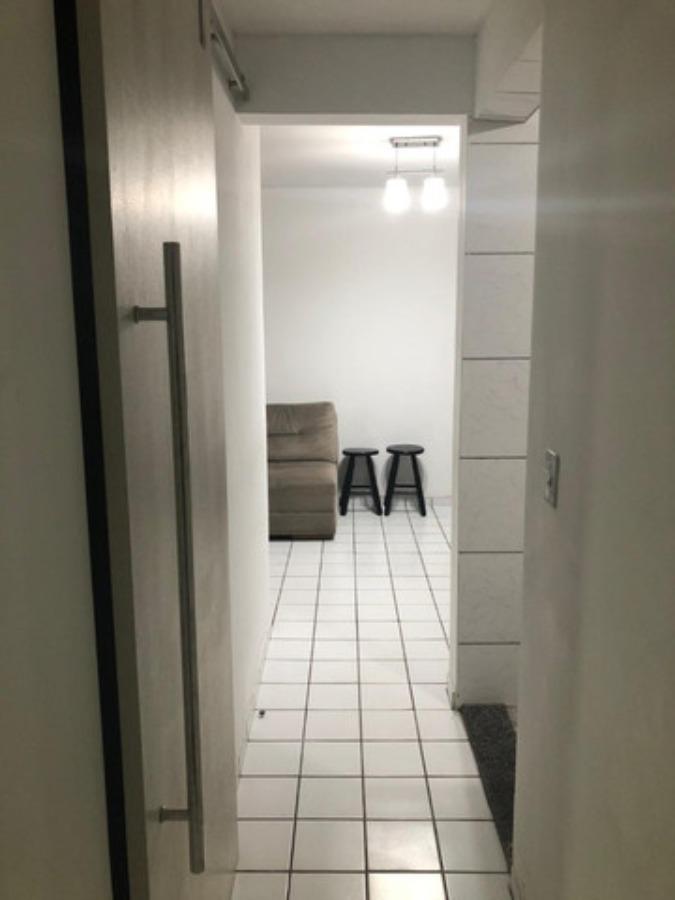 Apartamento à venda com 2 quartos, 42m² - Foto 17