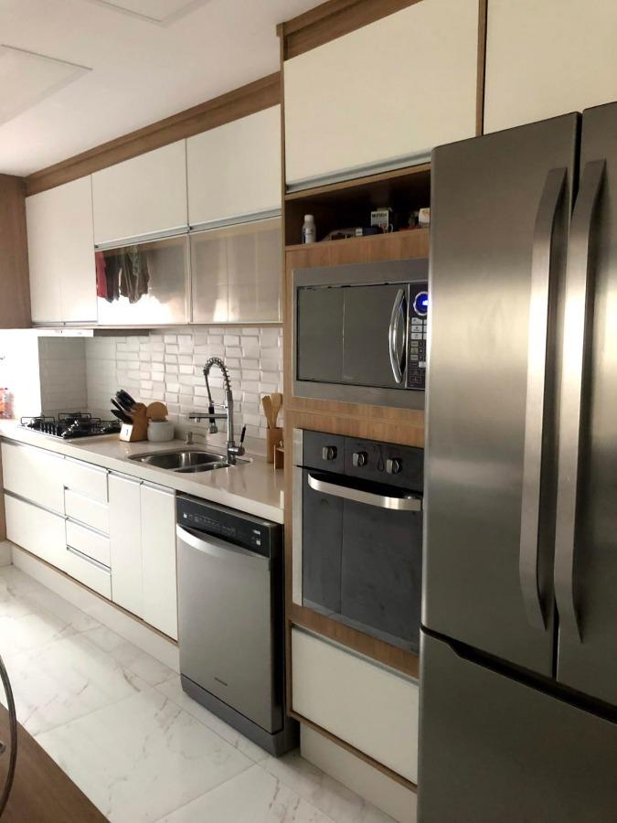 Apartamento à venda com 2 quartos, 78m² - Foto 1