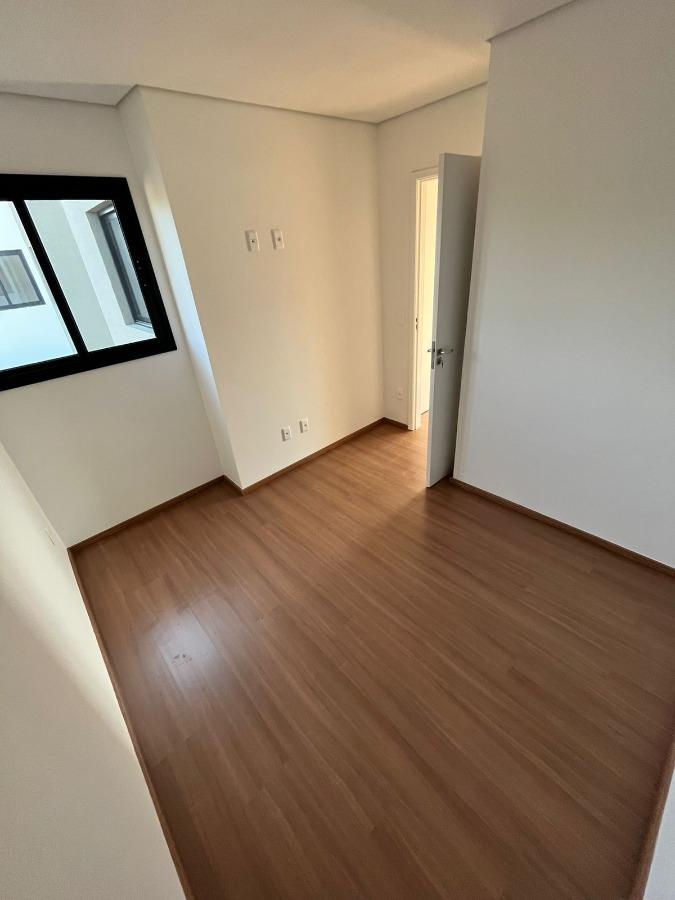 Apartamento à venda com 2 quartos, 38m² - Foto 2