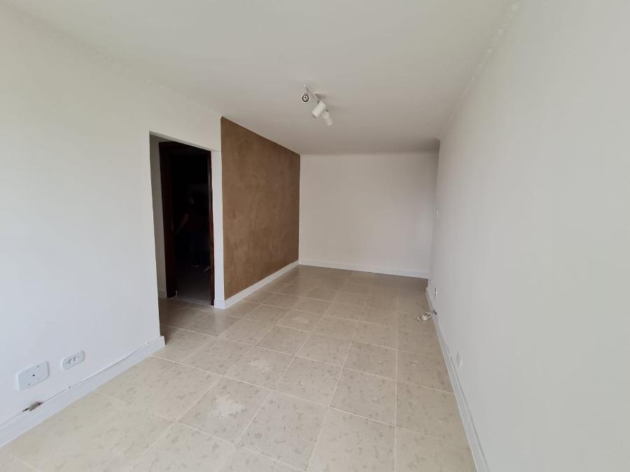 Apartamento à venda com 2 quartos, 51m² - Foto 2