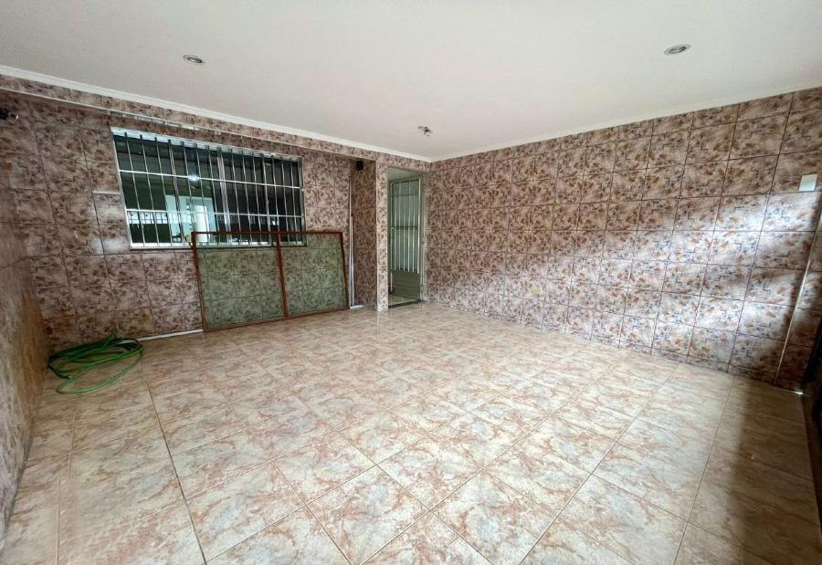 Sobrado à venda com 3 quartos, 120m² - Foto 4