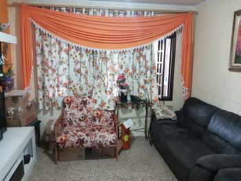 Sobrado para Venda por R$480.000,00 com 300m², 4 dormitórios, 2 vagas e 2 banheiros - Jardim casa pintada, São paulo / SP