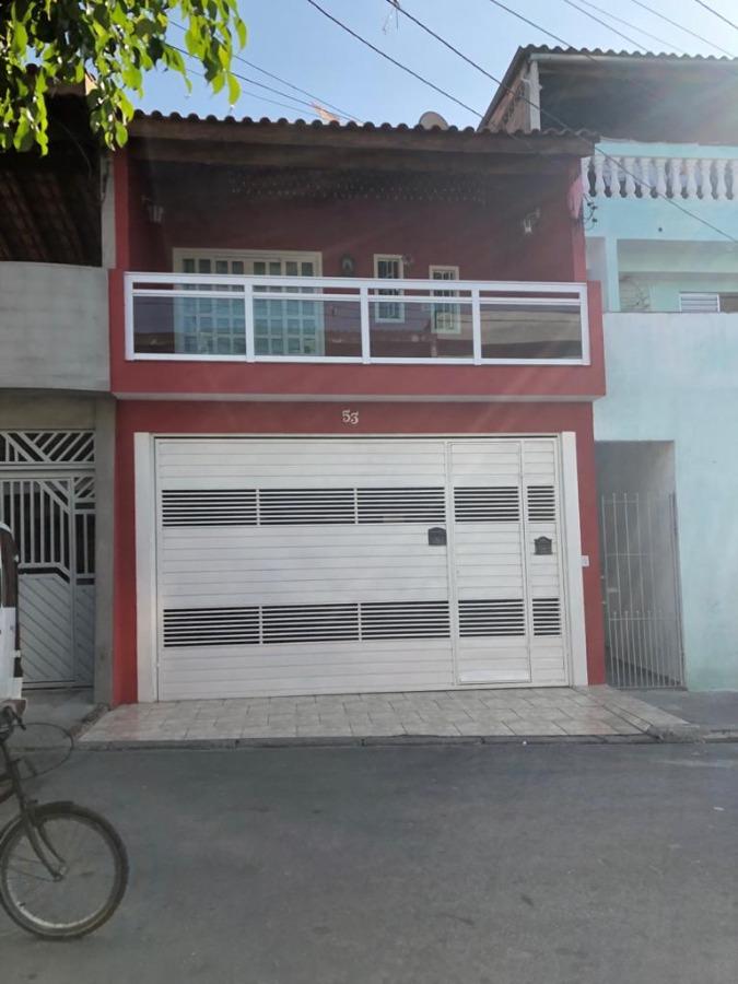 Sobrado à venda com 4 quartos, 150m² - Foto 1