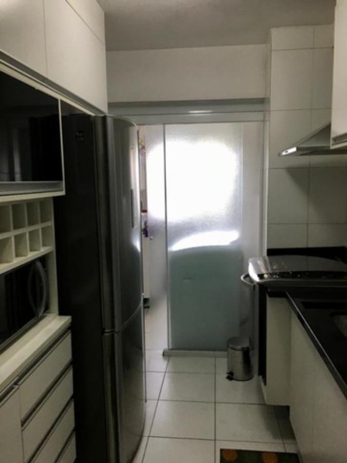 Apartamento à venda com 3 quartos, 95m² - Foto 19