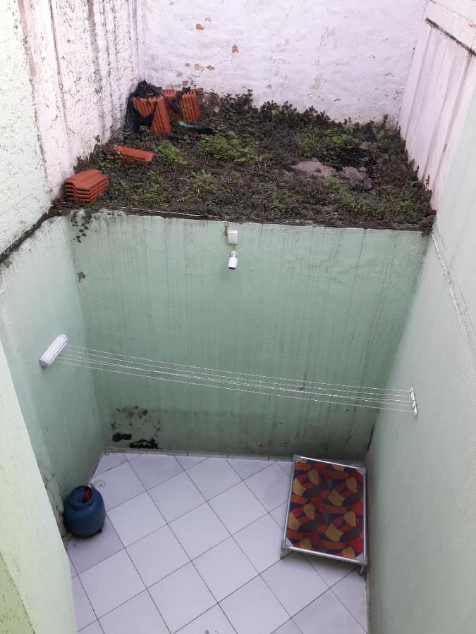 Sobrado à venda com 2 quartos, 75m² - Foto 4